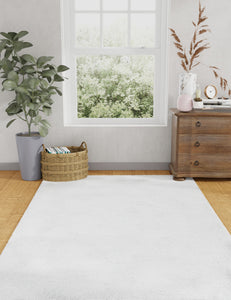 Solid patterned area rug 